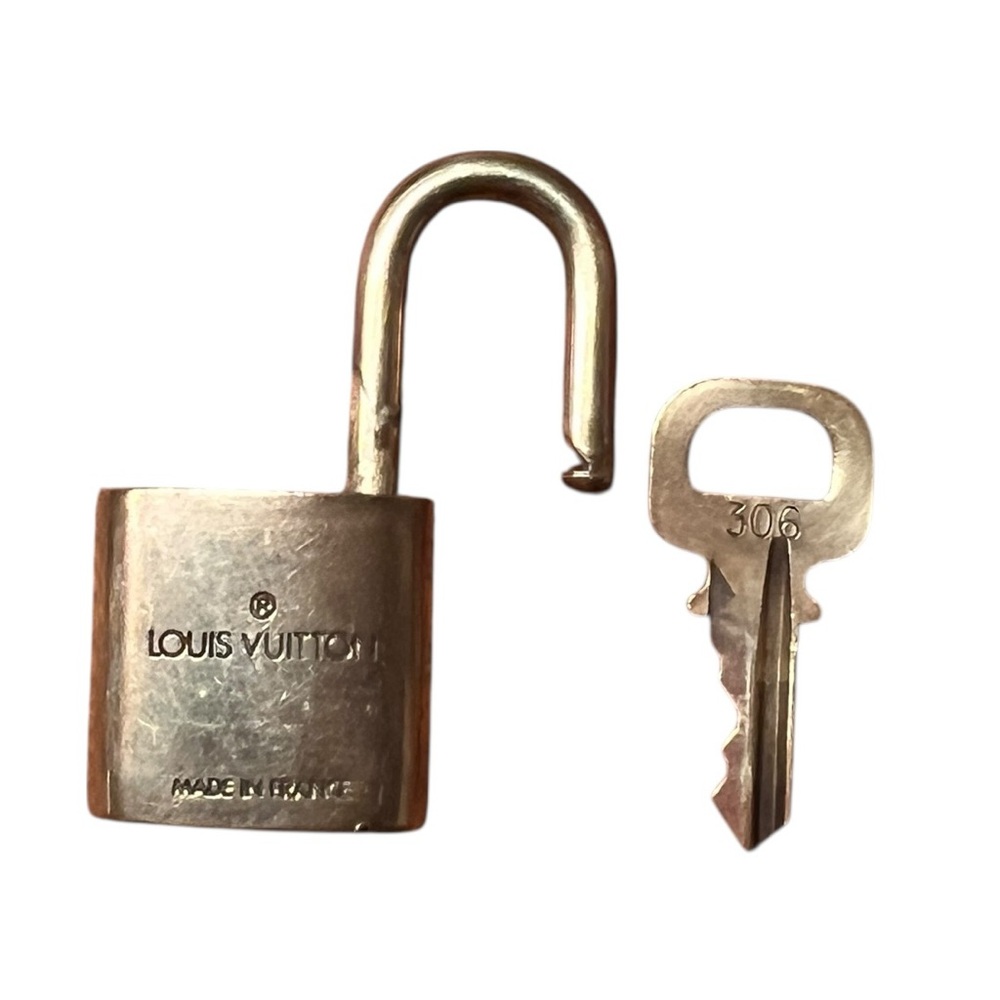 LV lock and key #306 - Picture 3 of 5